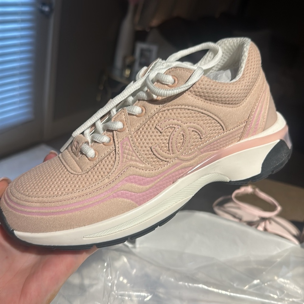 NWT PINK REPLICA DOUBLE C TRAINERS/tennis shoes